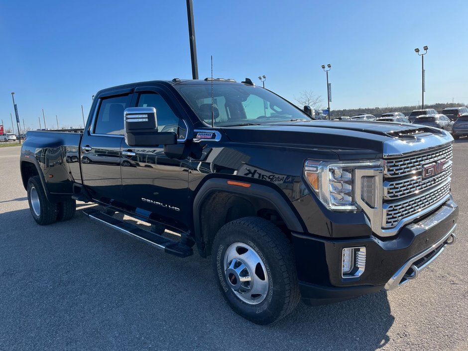 2022 GMC Sierra 3500HD Denali 4WD Crew Cab 8' Box Dually-2