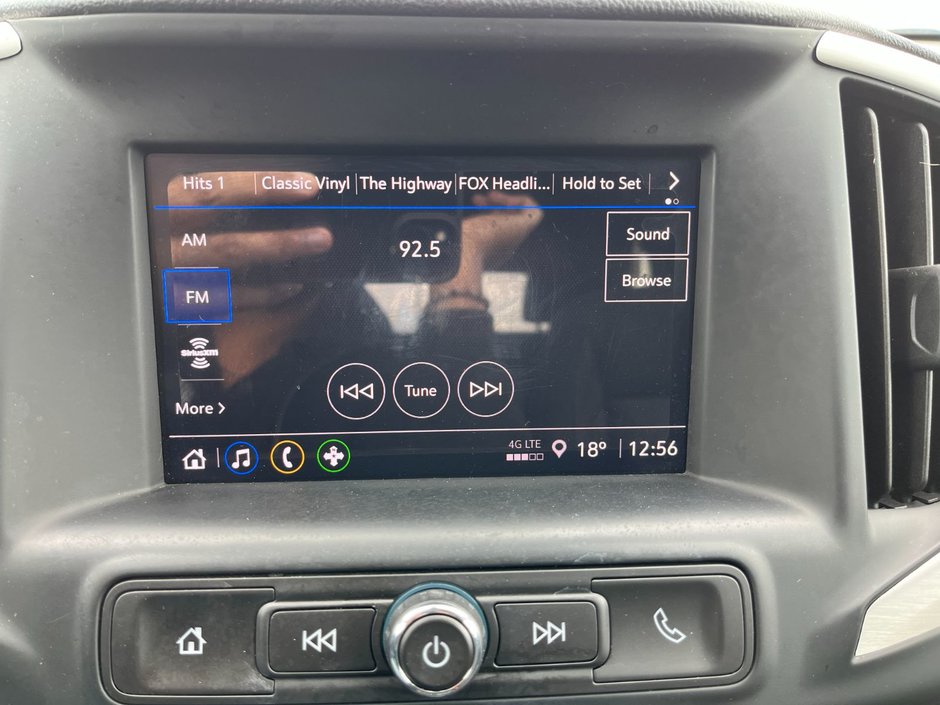 2022 GMC Terrain AWD 4dr SLE-29