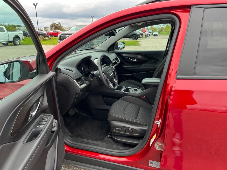 2022 GMC Terrain AWD 4dr SLE-10