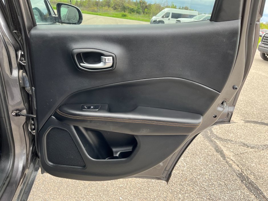 2021 Jeep Compass Limited 4X4-16
