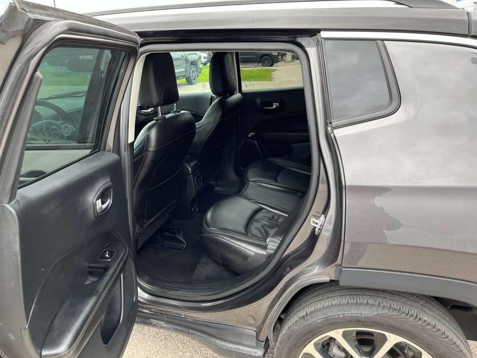 2021 Jeep Compass Limited 4X4-12