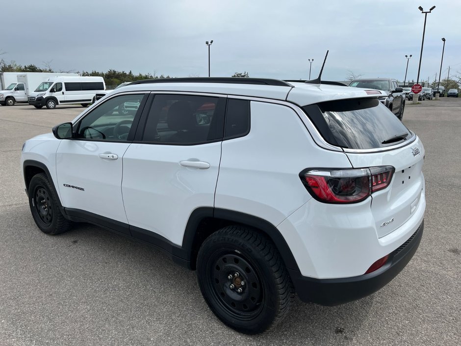 2023 Jeep Compass North 4X4-6