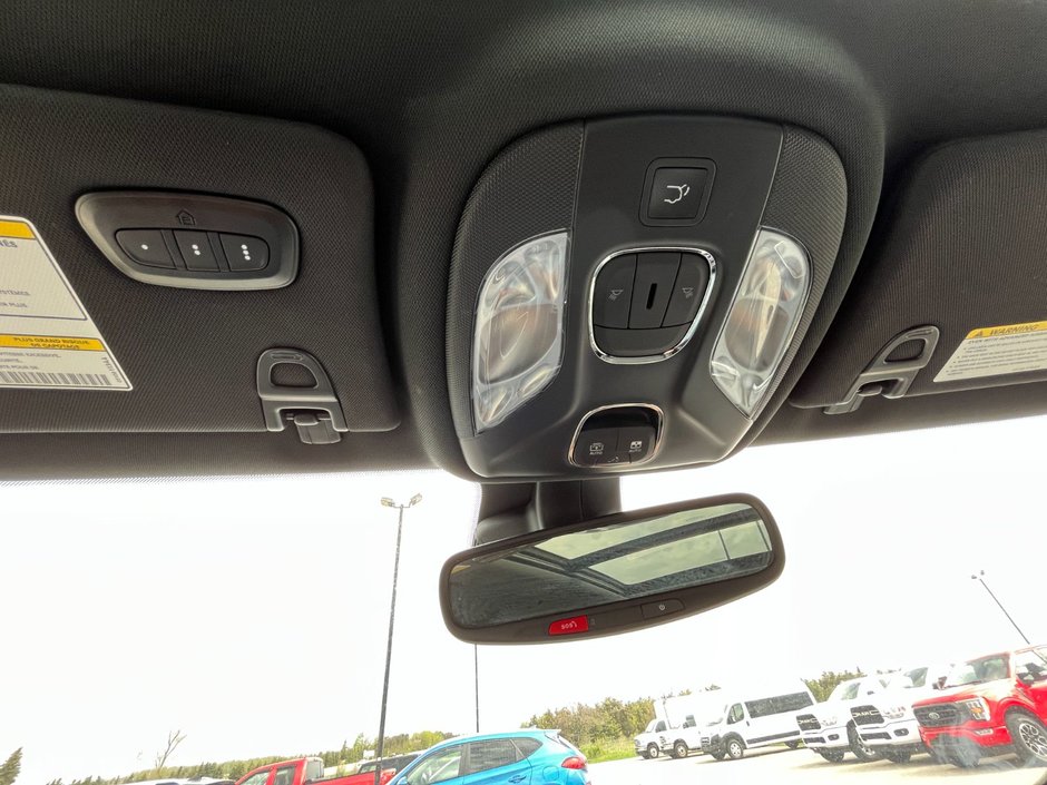 2023 Jeep Compass North 4X4-33