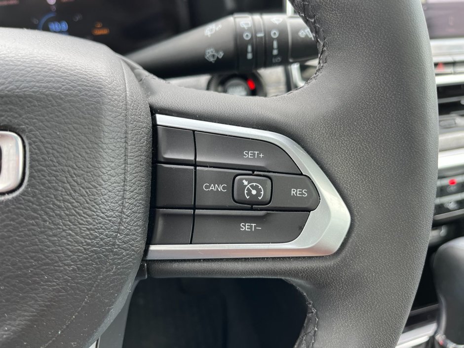 2023 Jeep Compass North 4X4-25