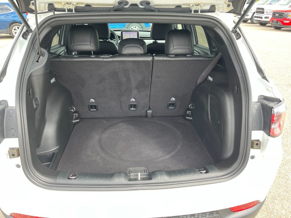 2023 Jeep Compass North 4X4-14