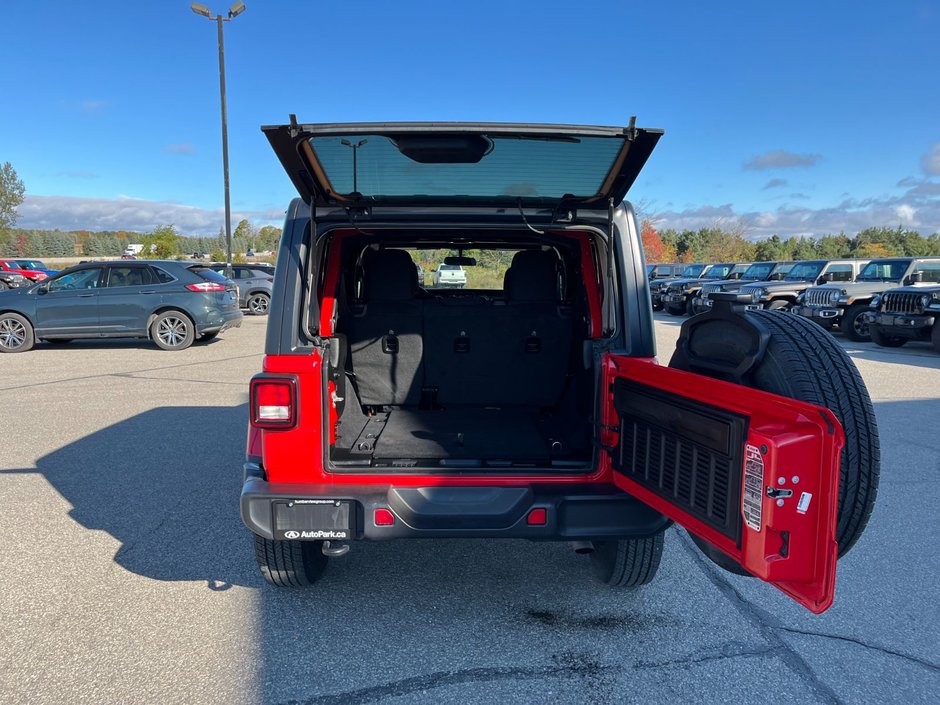 2021 Jeep Wrangler Unlimited Sahara-13