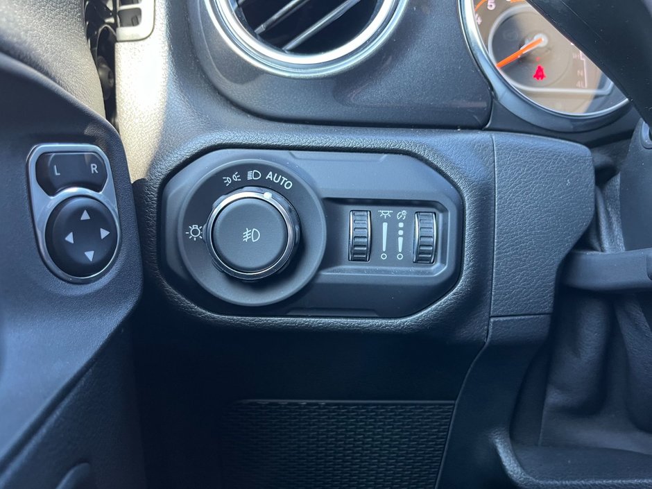 2021 Jeep Wrangler Unlimited Altitude-21