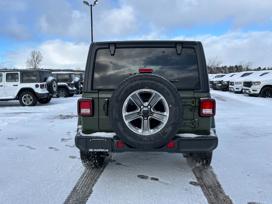 2021 Jeep Wrangler Unlimited Sahara 4x4-5