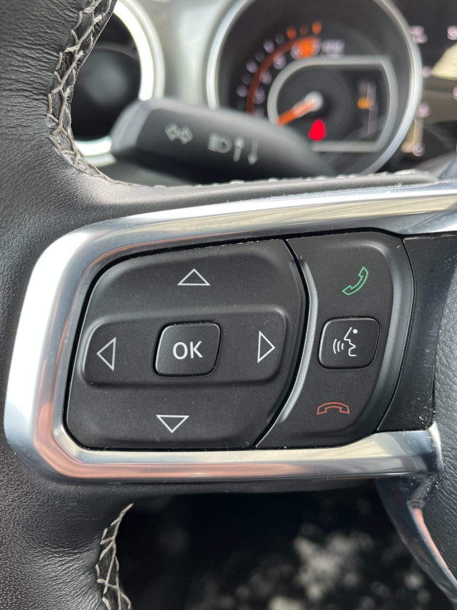 2021 Jeep Wrangler Unlimited Sahara 4x4-22
