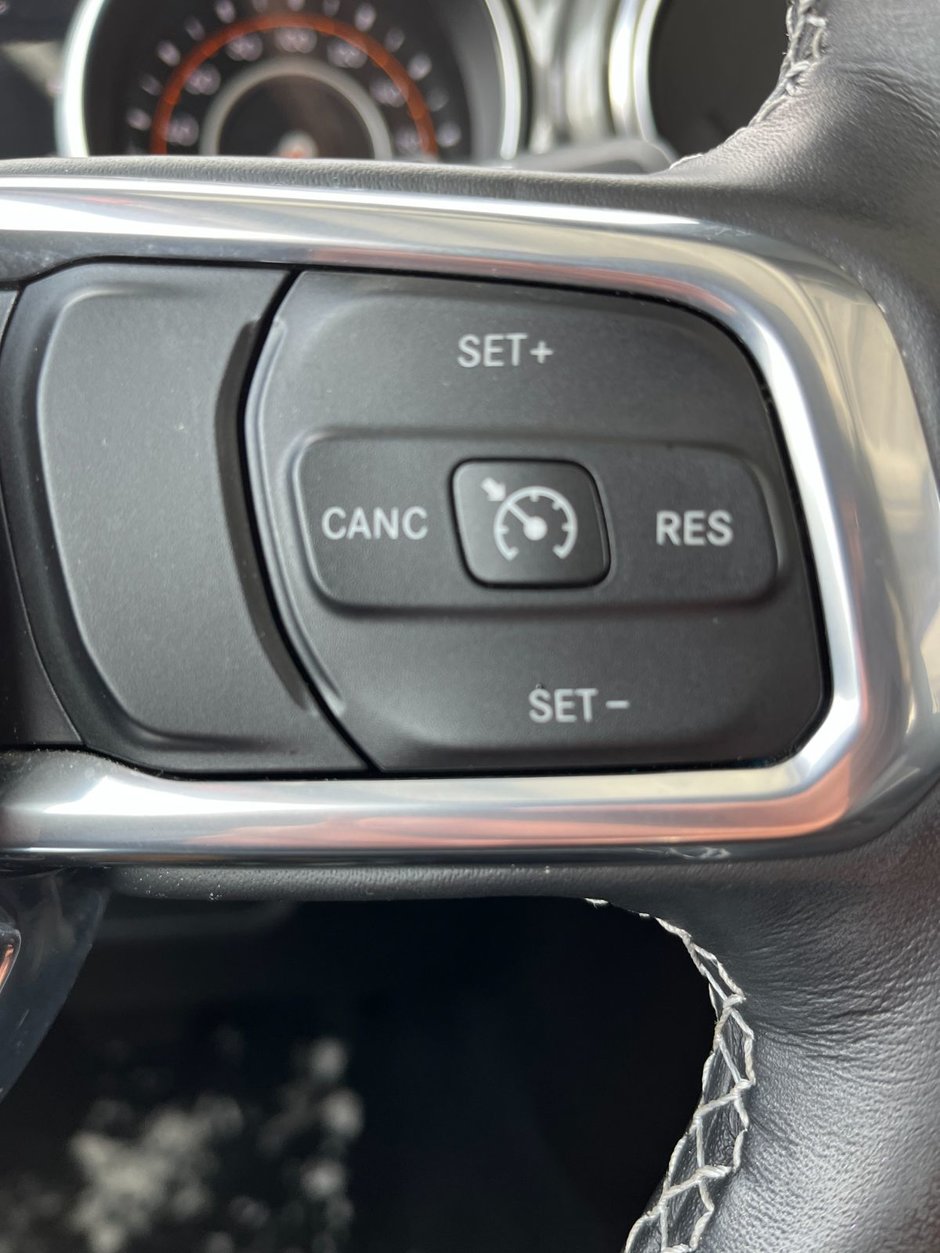 2021 Jeep Wrangler Unlimited Sahara 4x4-24