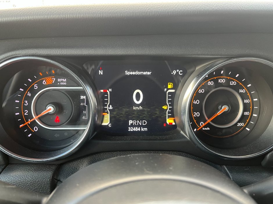 2021 Jeep Wrangler Unlimited Sahara 4x4-22