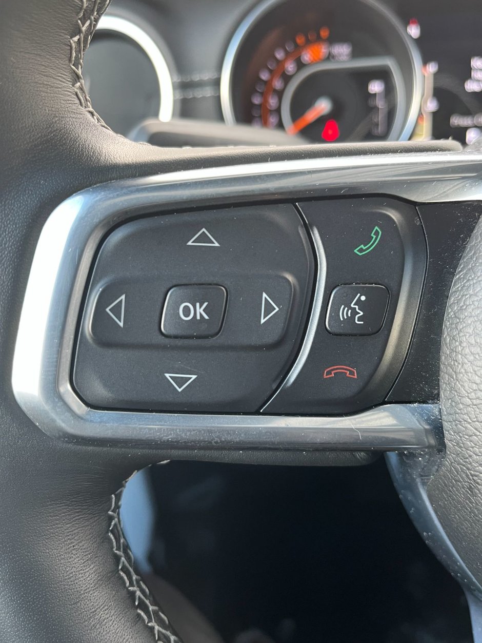2021 Jeep Wrangler Unlimited Sahara 4x4-21