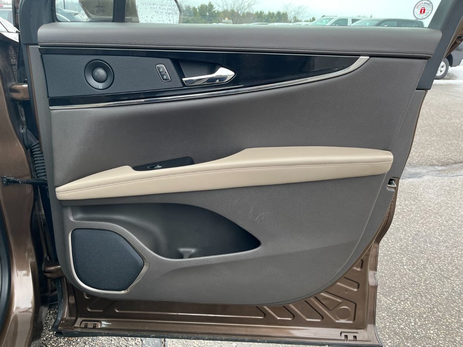 2022 Lincoln NAUTILUS Reserve AWD-19
