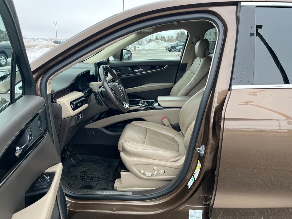 2022 Lincoln NAUTILUS Reserve AWD-10