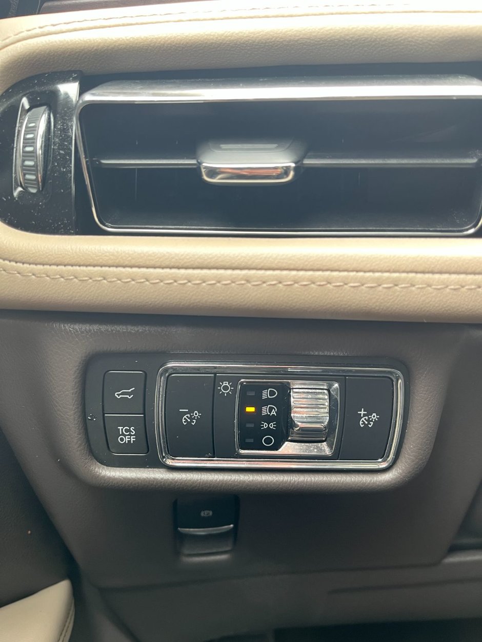2022 Lincoln NAUTILUS Reserve AWD-24