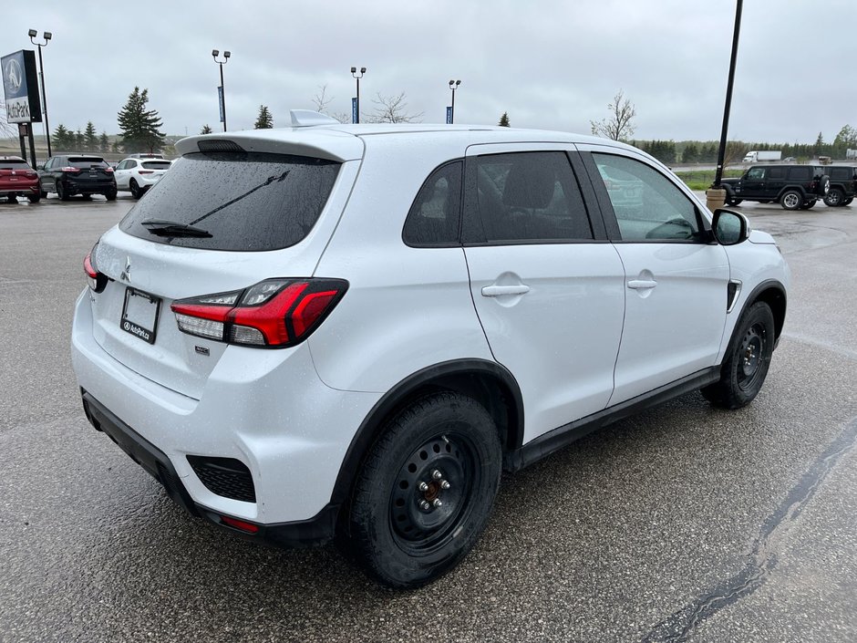 2022 Mitsubishi RVR SE AWC-4
