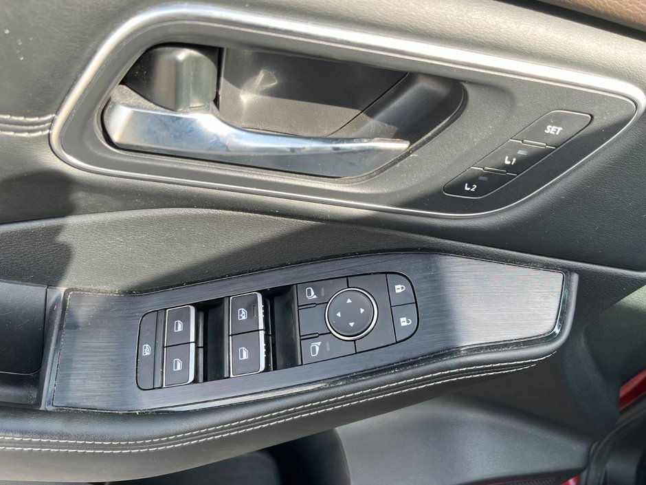 2021 Nissan Rogue Platinum AWD-9