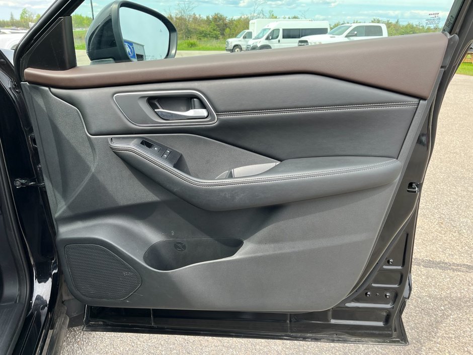 2021 Nissan Rogue SV AWD-18