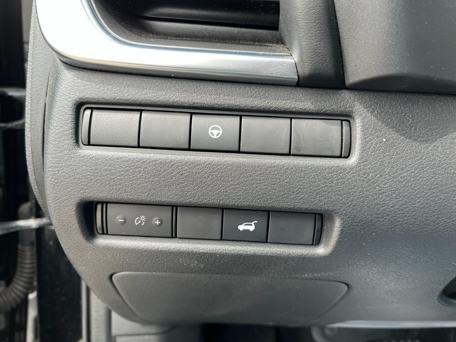 2021 Nissan Rogue SV AWD-23