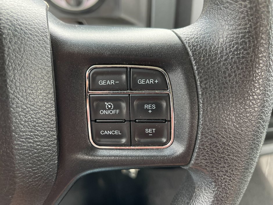 2018 Ram 1500 Express 4x4 Quad Cab 6'4 *Ltd Avail*-24