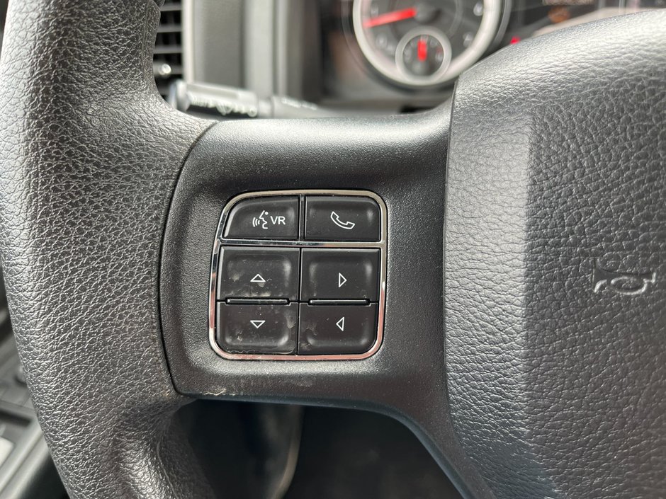 2018 Ram 1500 Express 4x4 Quad Cab 6'4 *Ltd Avail*-22