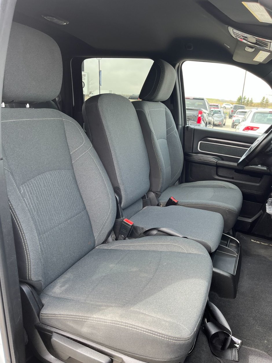 2022 Ram 2500 Big Horn 4x4 Crew Cab 6'4 Box-19