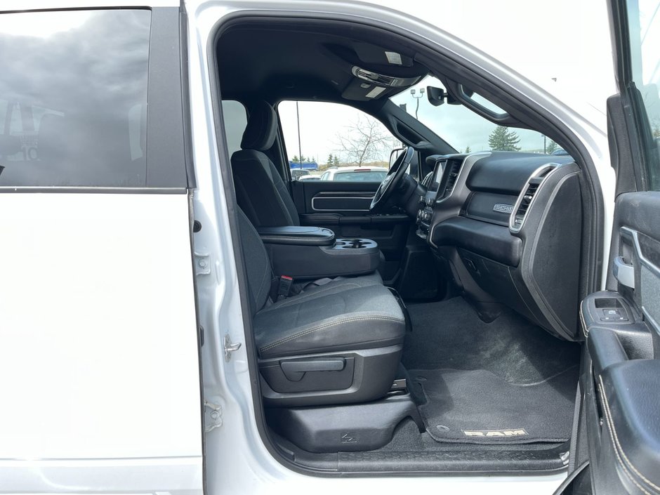 2022 Ram 2500 Big Horn 4x4 Crew Cab 6'4 Box-18