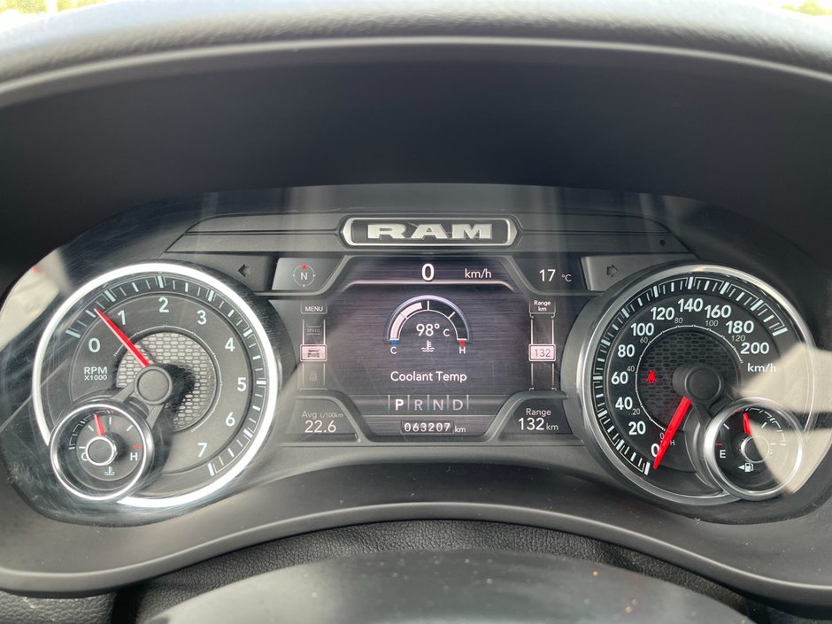 2022 Ram 2500 Big Horn 4x4 Crew Cab 6'4 Box-24