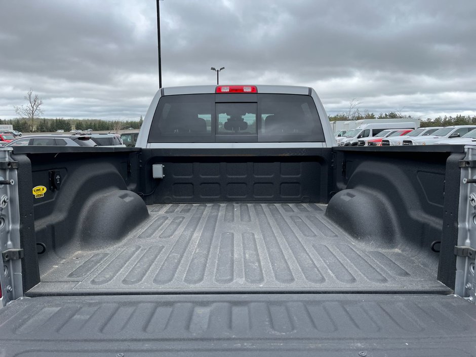 2022 Ram 2500 Big Horn 4x4 Crew Cab 6'4 Box-15
