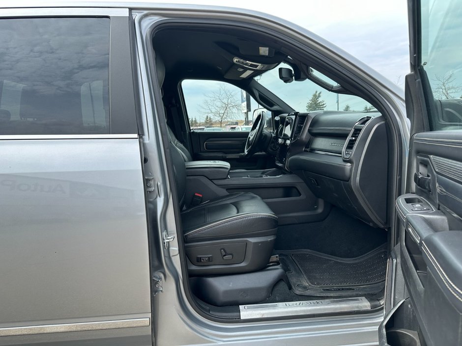2022 Ram 3500 Dually Limited 4x4 Crew Cab 8' Box-19