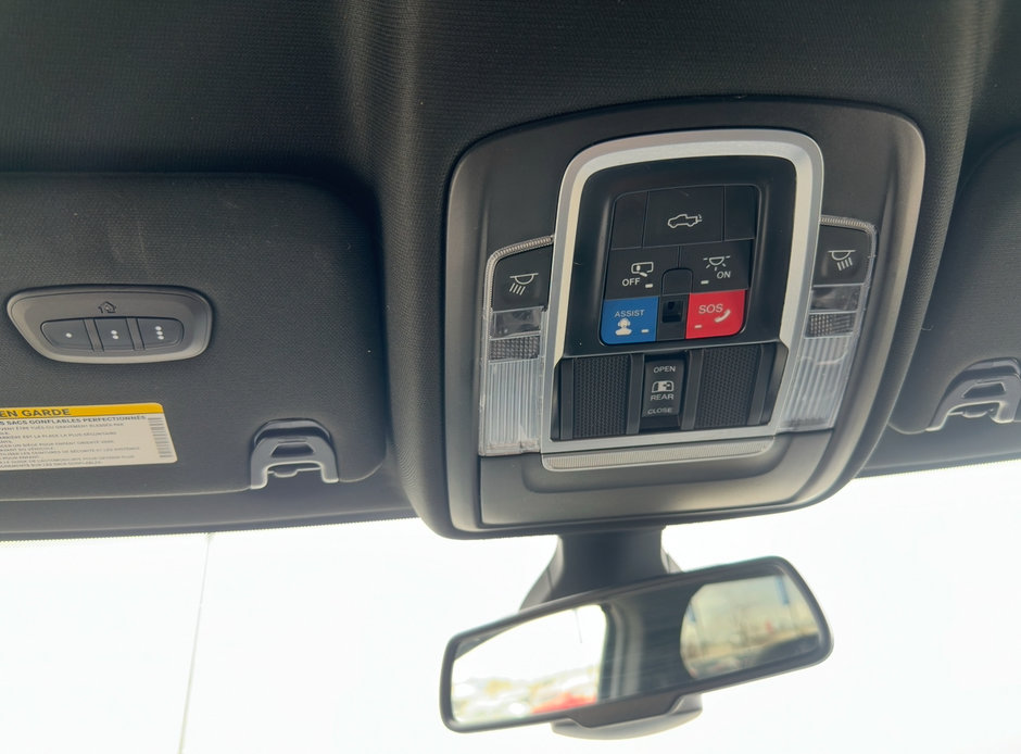 2022 Ram 3500 Dually Limited 4x4 Crew Cab 8' Box-43