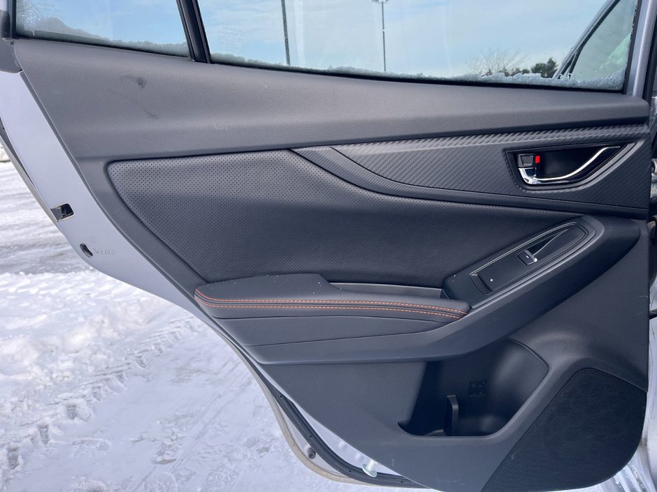 2022 Subaru Crosstrek Limited CVT-11