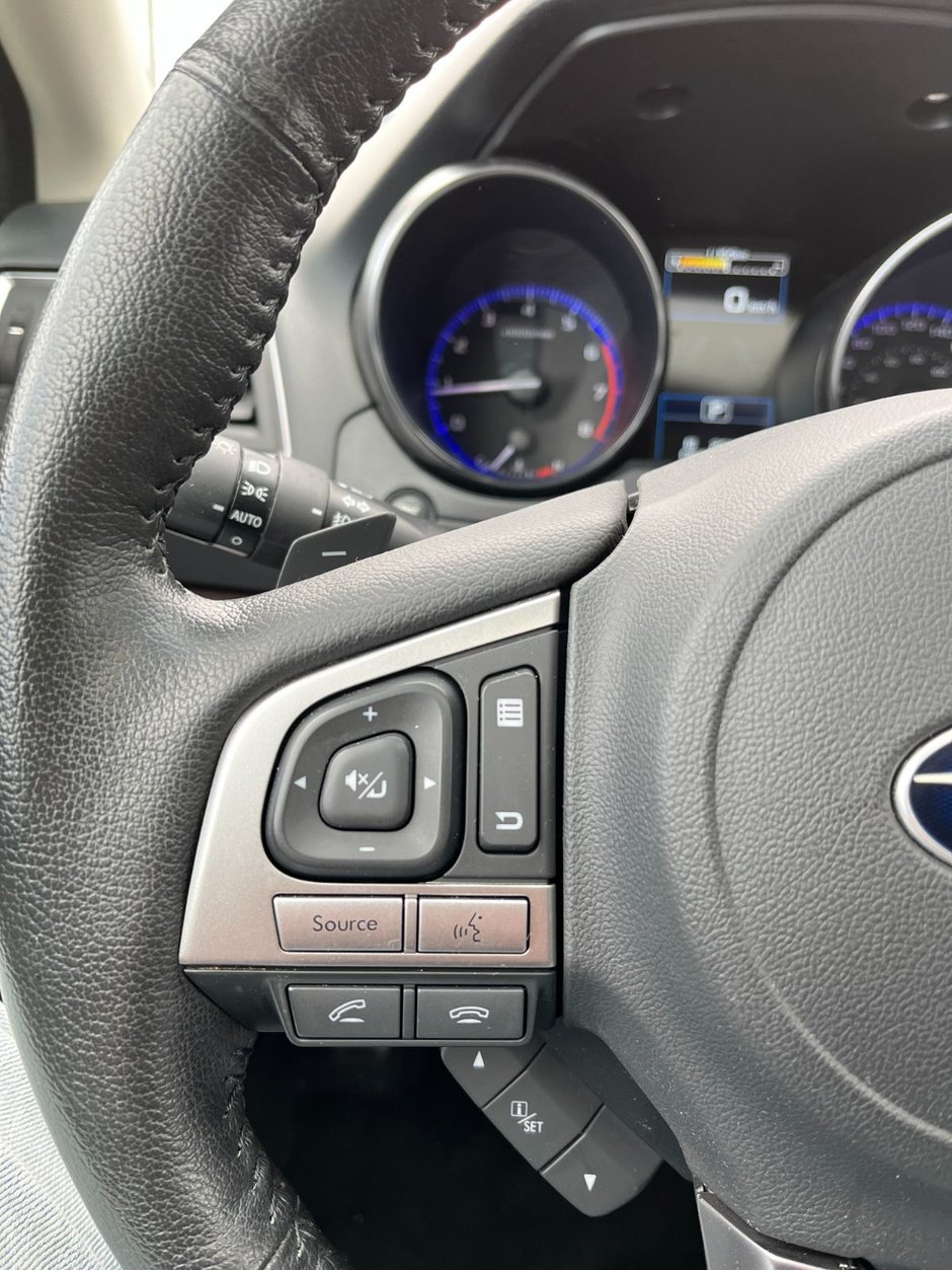 2017 Subaru Legacy 2.5i Limited-24