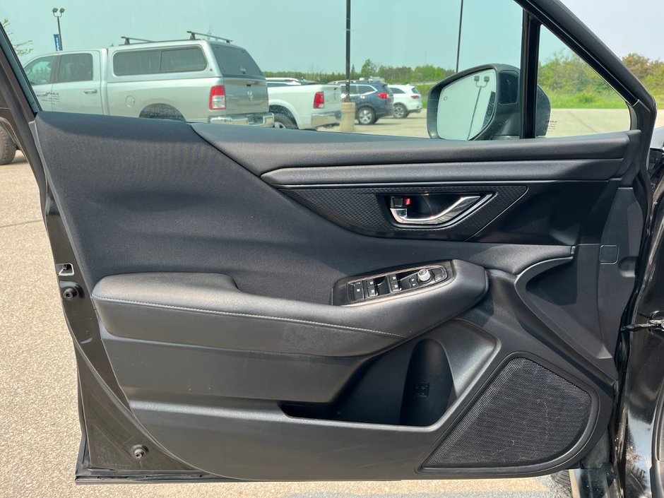 2023 Subaru Outback Touring CVT-8