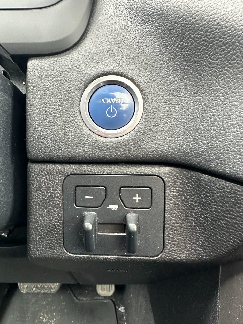 2022 Toyota Tundra 4x4 Crewmax Limited Hybrid-28