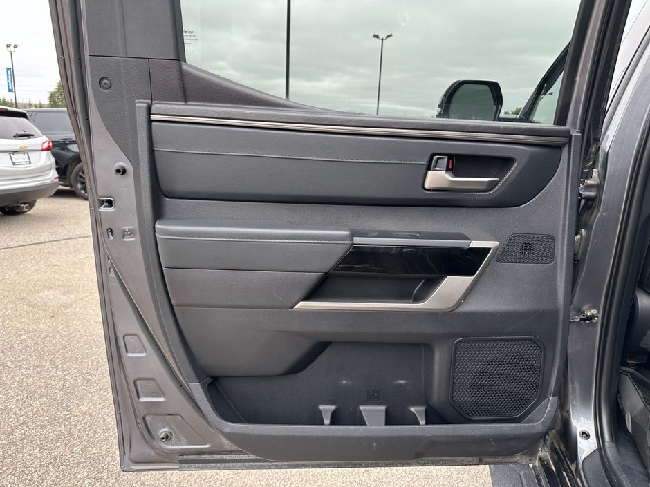 2022 Toyota Tundra 4x4 Crewmax Limited Hybrid-12