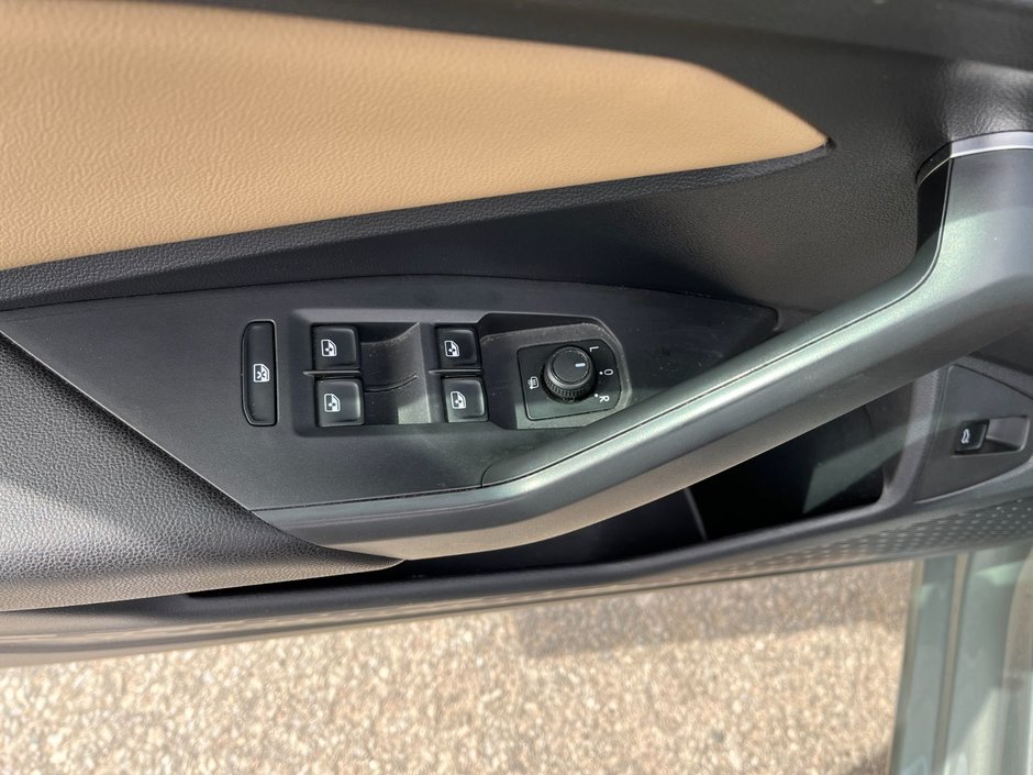 2019 Volkswagen Jetta Highline Manual-9