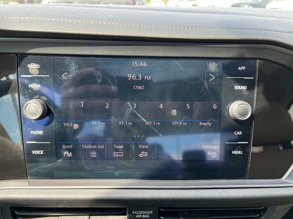 2019 Volkswagen Jetta Highline Manual-29