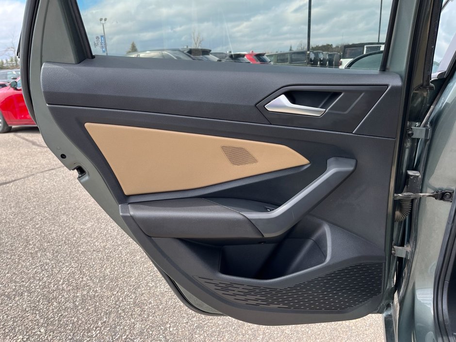 2019 Volkswagen Jetta Highline Manual-11