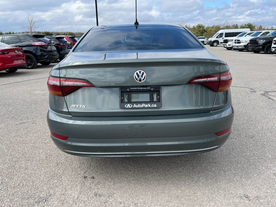 2019 Volkswagen Jetta Highline Manual-5
