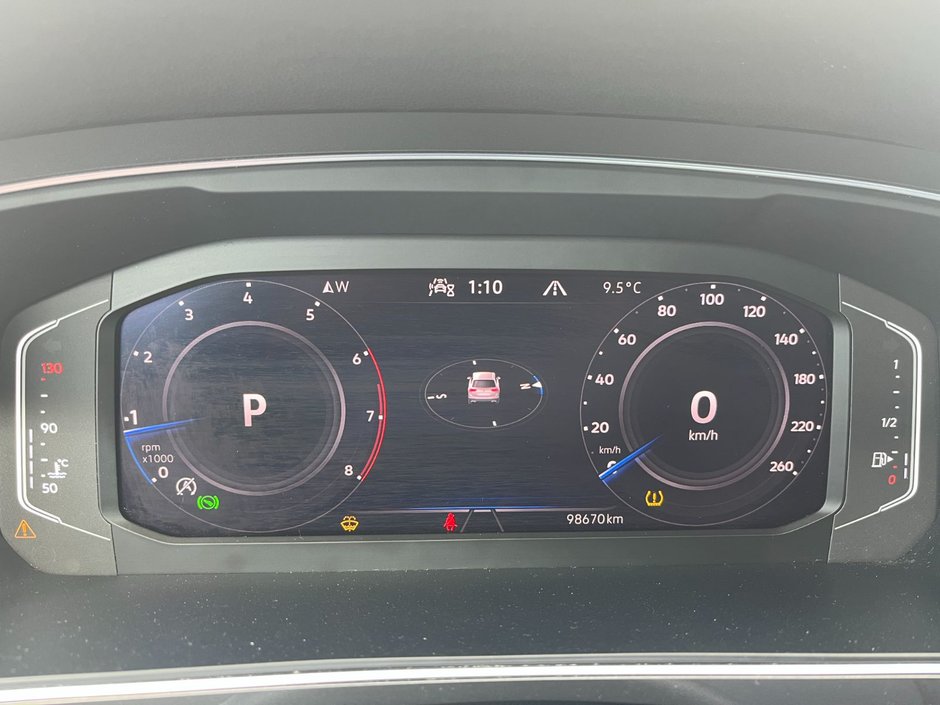 2022 Volkswagen Tiguan Comfortline R-Line Black Edition-24