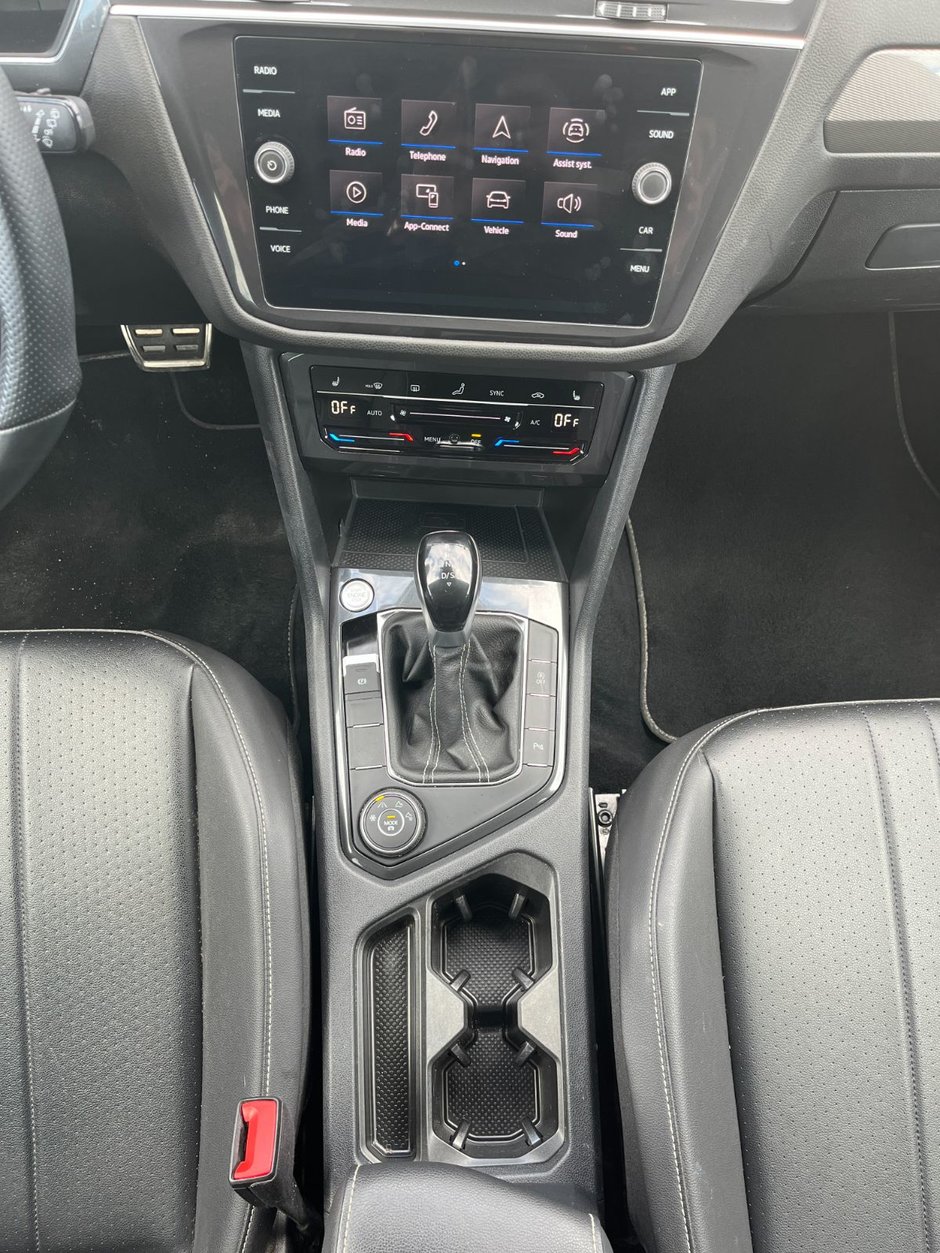 2022 Volkswagen Tiguan Comfortline R-Line Black Edition-26