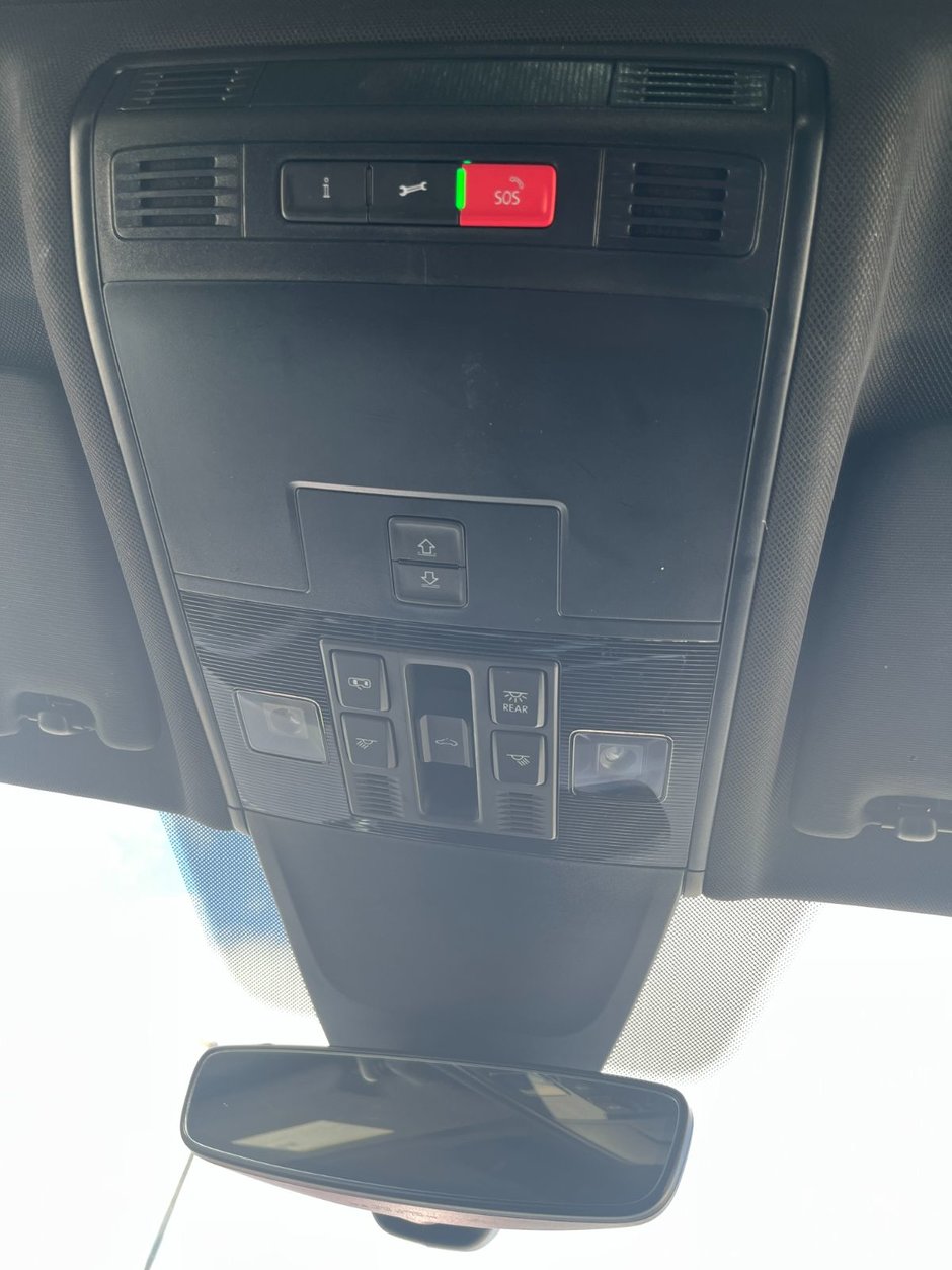2022 Volkswagen Tiguan Comfortline R-Line Black Edition-34