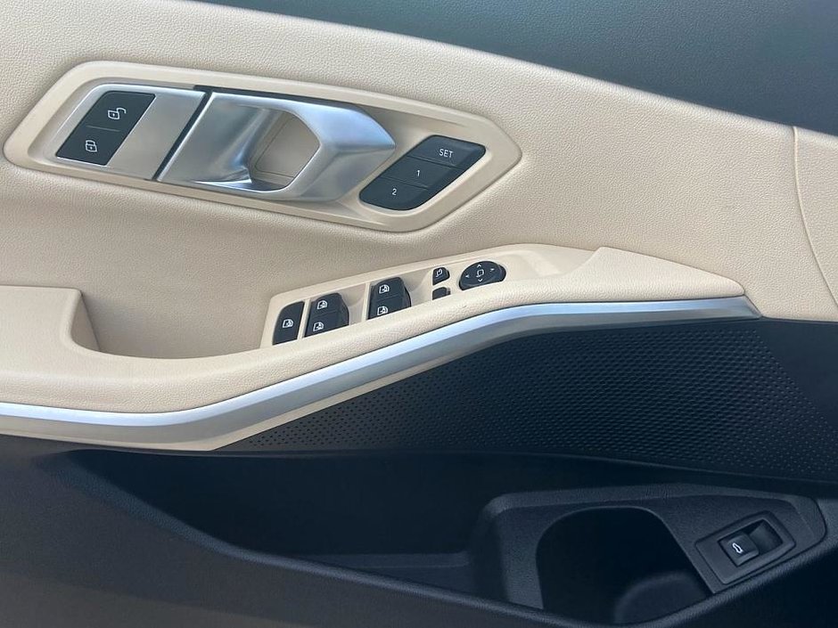 2019 BMW 3 Series 330i xDrive-9