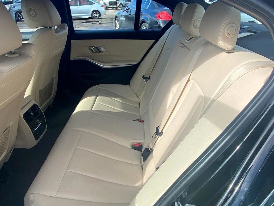 2019 BMW 3 Series 330i xDrive-14