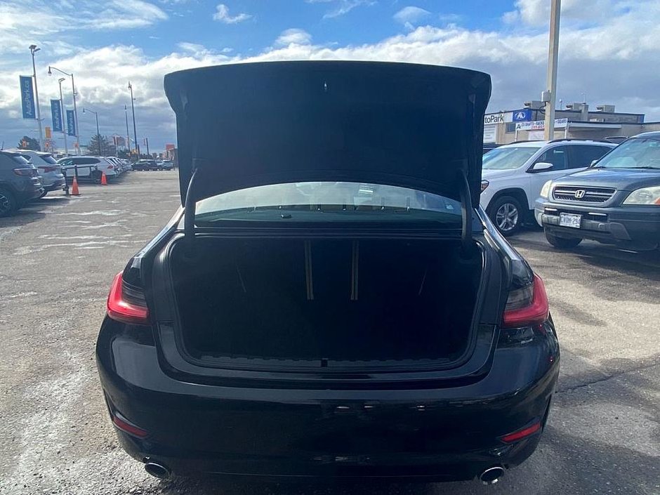 2019 BMW 3 Series 330i xDrive-6