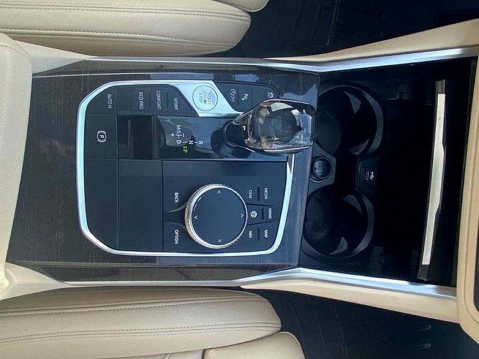 2019 BMW 3 Series 330i xDrive-22