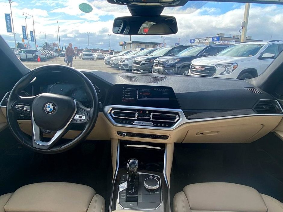 2019 BMW 3 Series 330i xDrive-18