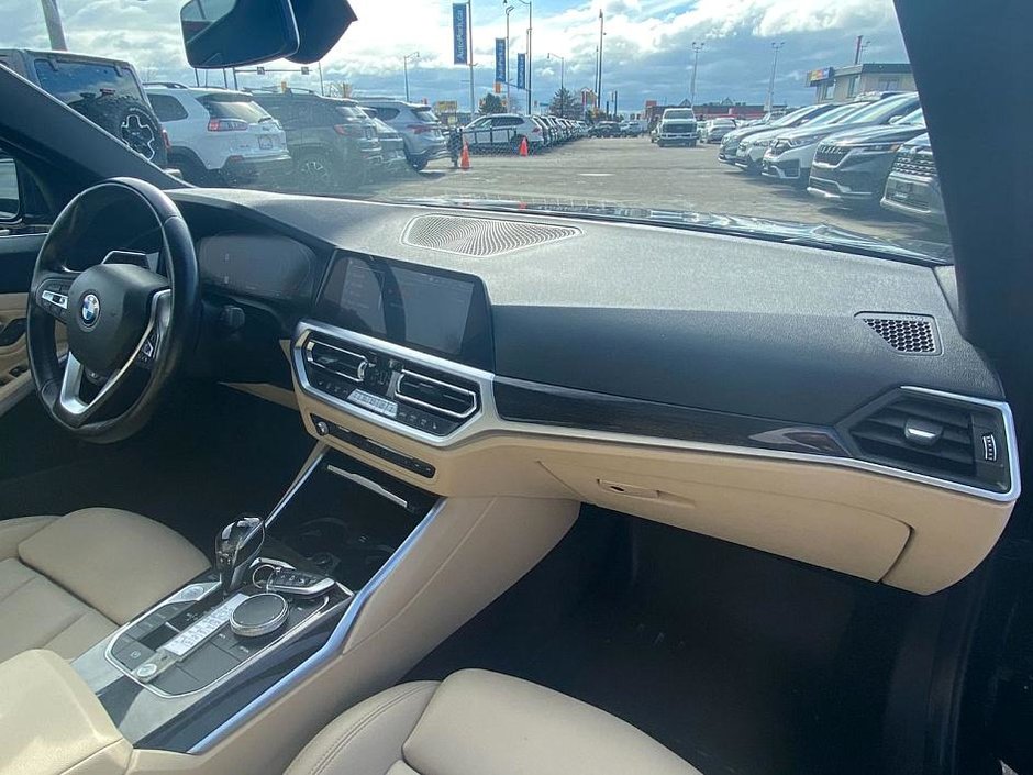 2019 BMW 3 Series 330i xDrive-16