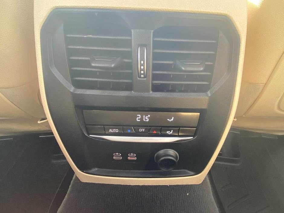 2019 BMW 3 Series 330i xDrive-17